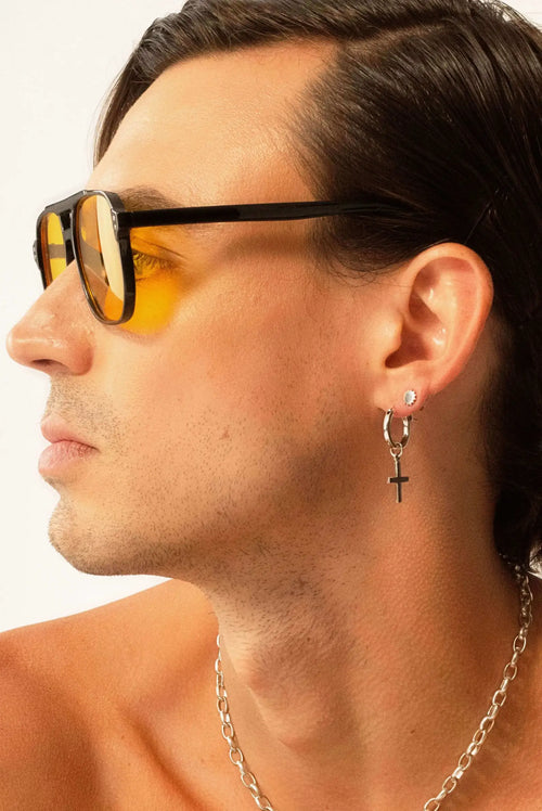 Aretes de Cruz de plata .950 joyería artesanal minimalista y unisex Dopamyn