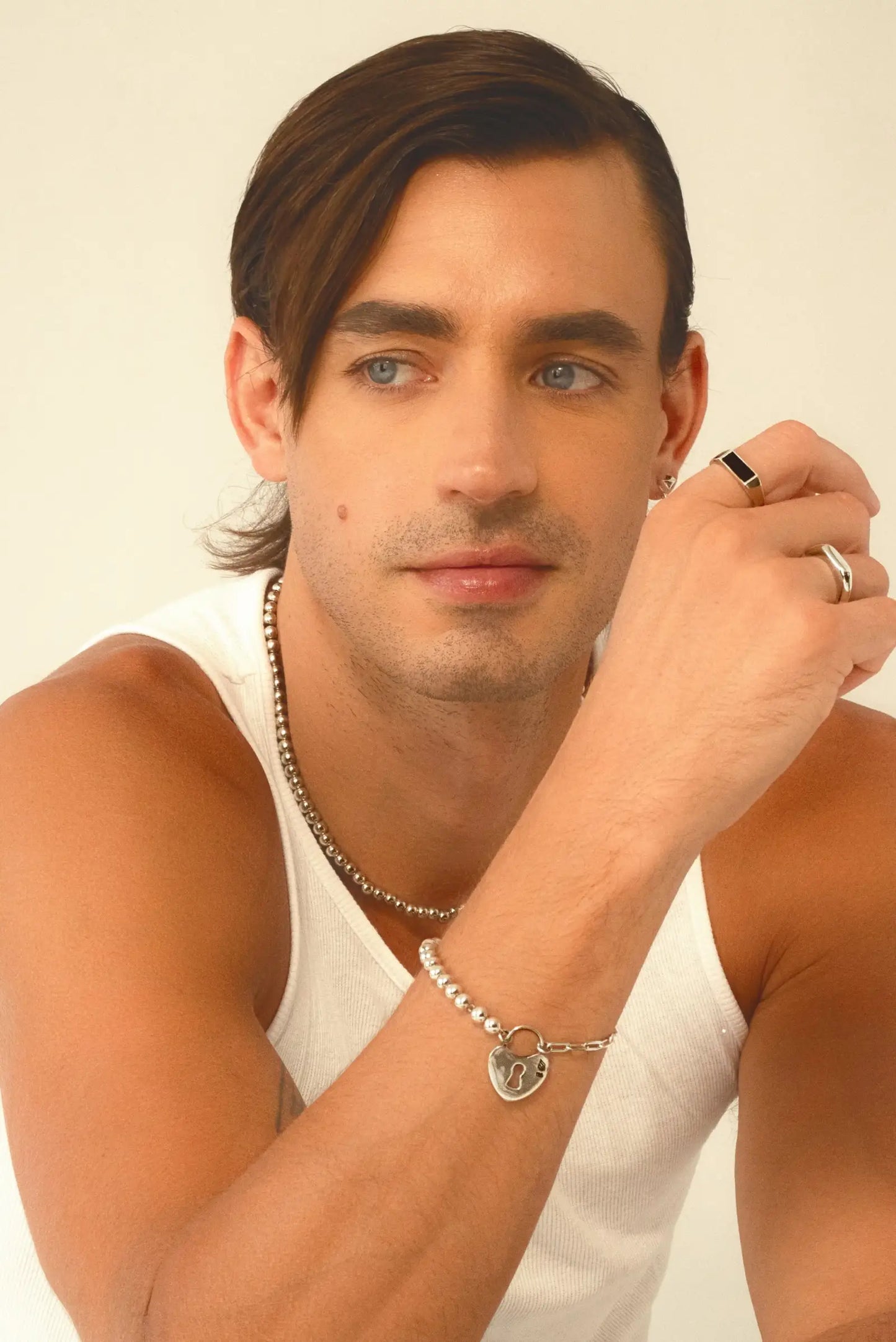 Pulsera LockHeart unisex con perlas, candado de corazón martillado en plata – Dopamyn