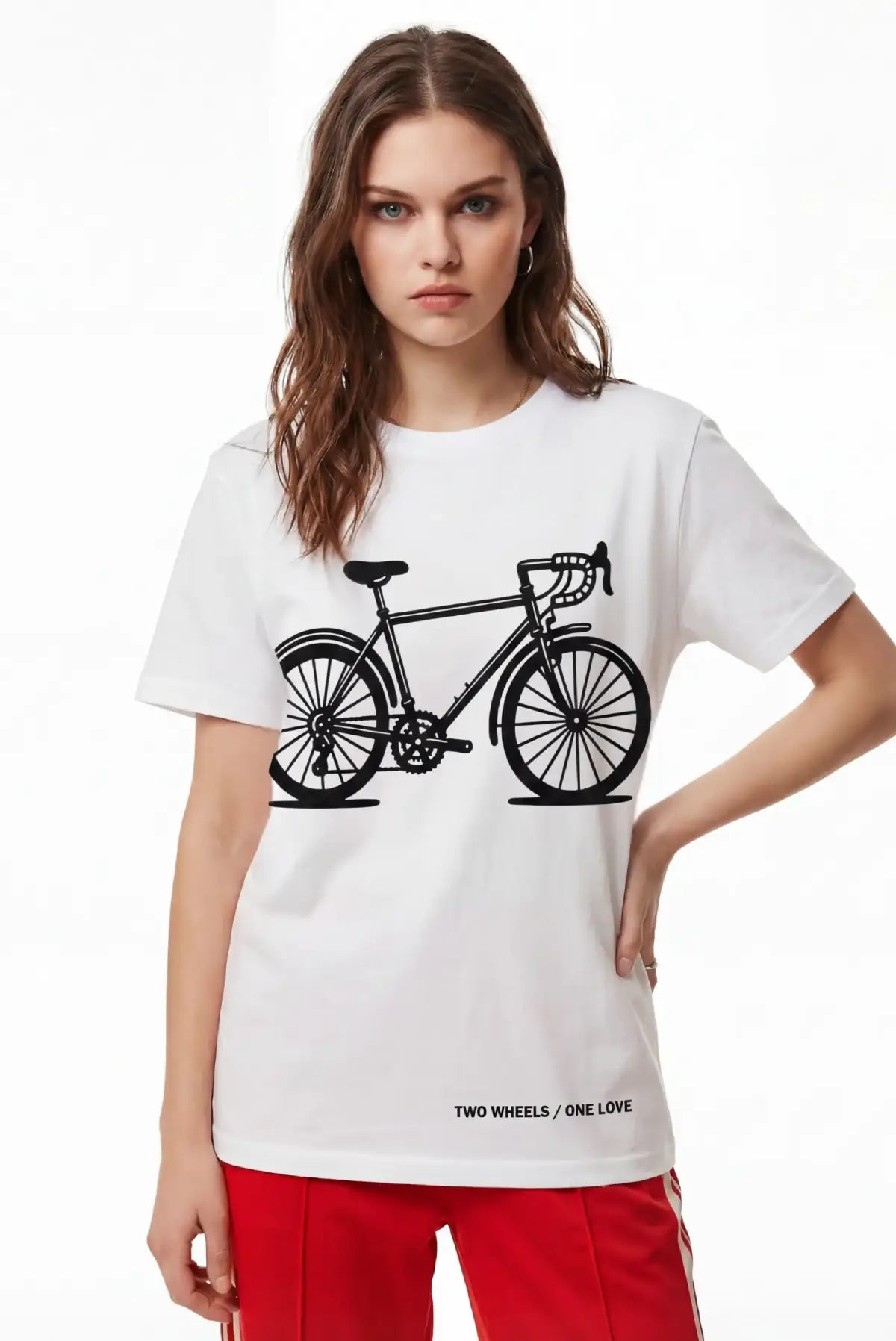 Two Wheels regular tee unisex Dopamyn estampado bicicleta con vista frontal